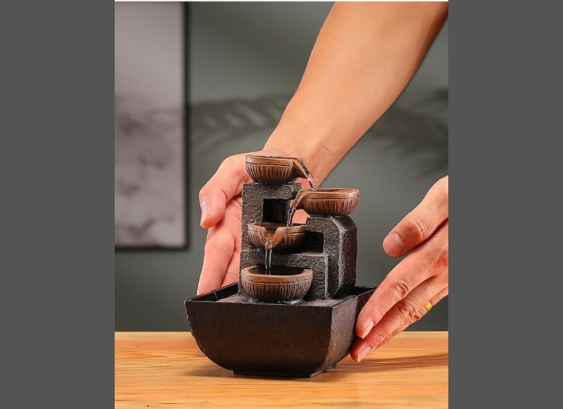 Эд хөрөнгө, Аз жаргалын урсгал бэлэгддэг сувинер